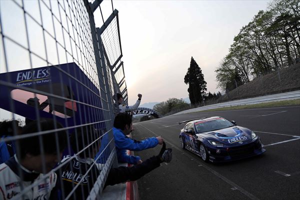 Super耐久 13号車 第6戦 レポート | エンドレス公式ウェブサイト